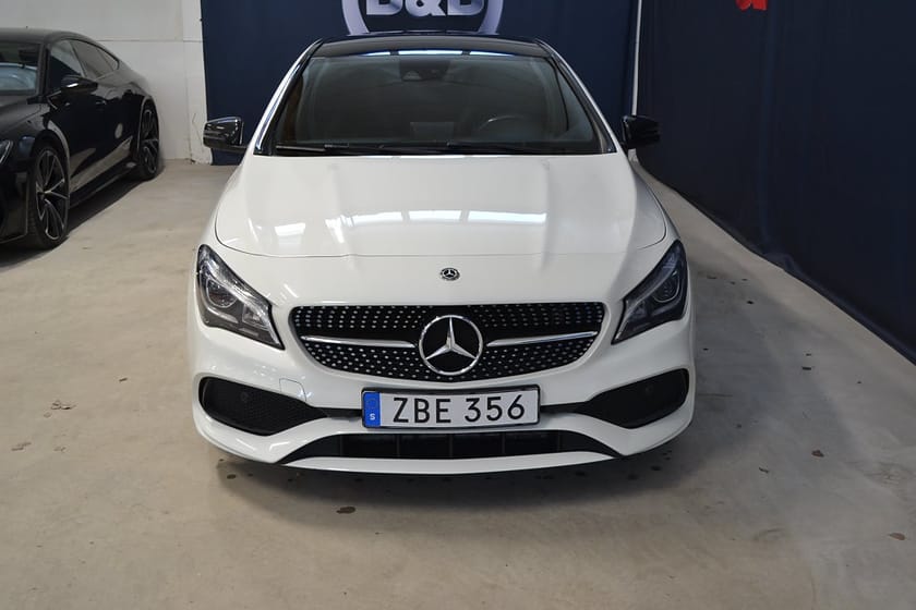 Bild 3 av Mercedes-Benz CLA 200 7G-DCT AMG Sport Panorama 156hk