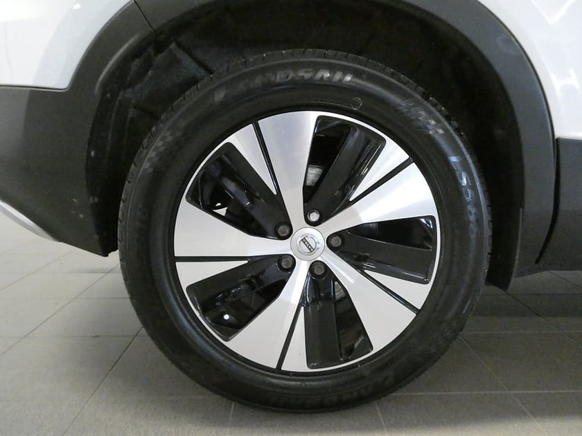 Bild 5 av Volvo XC40 T5 Twin Engine Drag-Panorama-Värmare-Nyservad-SoV