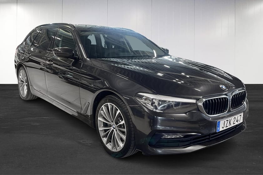 Bild 2 av BMW 520d Touring Sport line Shadow Pano B-kam Värmare H&K