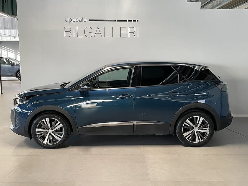 Bild 3 av Peugeot 3008 HYBRID4 300 Allure Plug-in Hybrid 4WD 300hk - 59km räckvidd