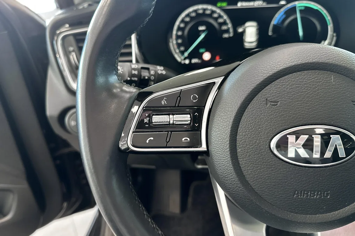 picture of a car