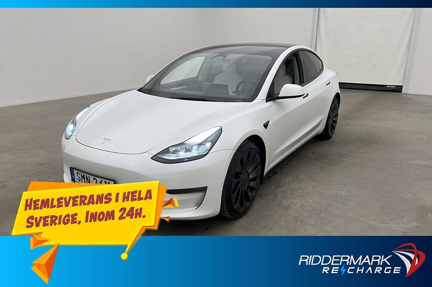 Bild 1 av Tesla Model 3 Performance Autopilot Svensksåld Ljus-interiör