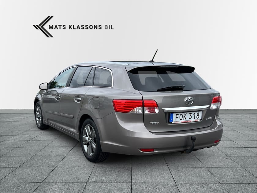 Bild 2 av Toyota Avensis Kombi 2.0 Edition Feel Motorvärmare, Drag