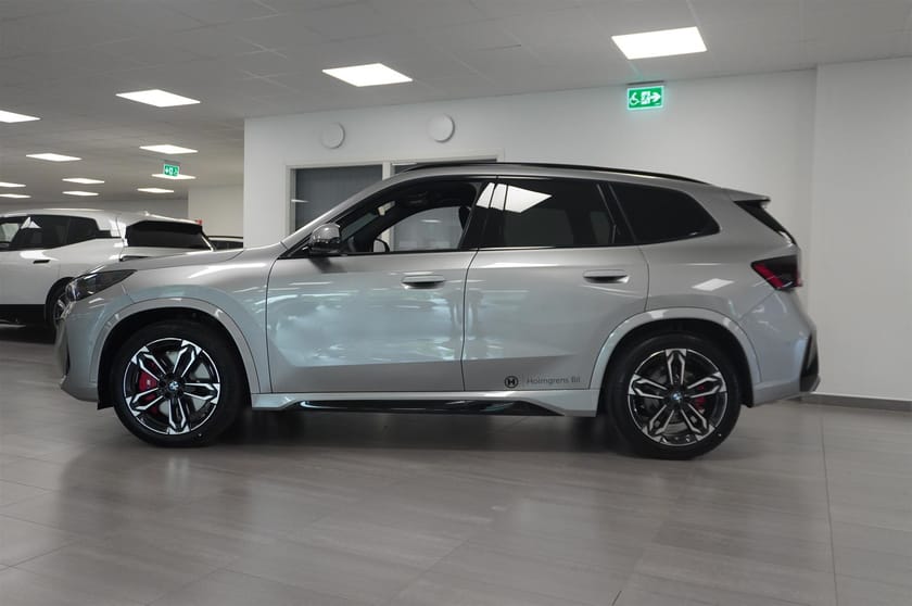 Bild 5 av BMW iX1 xDrive30 M Sport Pro Business Ed Drag DA HUD
