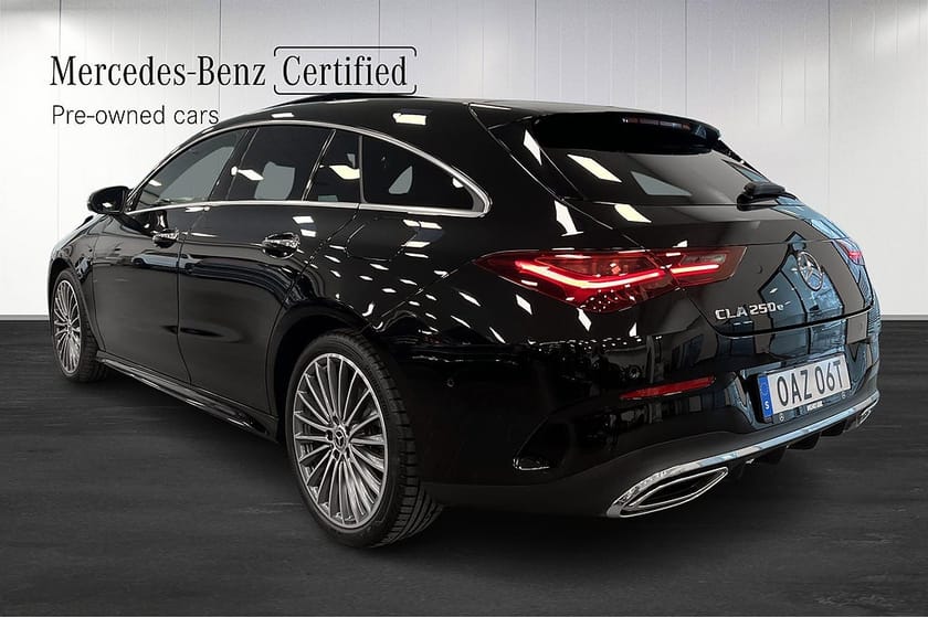 Bild 4 av Mercedes-Benz CLA 250 e Shooting Brake AMG Distronic Drag Panorama