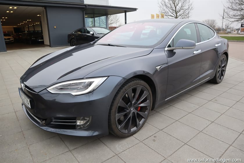 Bild 2 av Tesla Model S Performance AWD 772hk Raven Svensksåld Navi mm