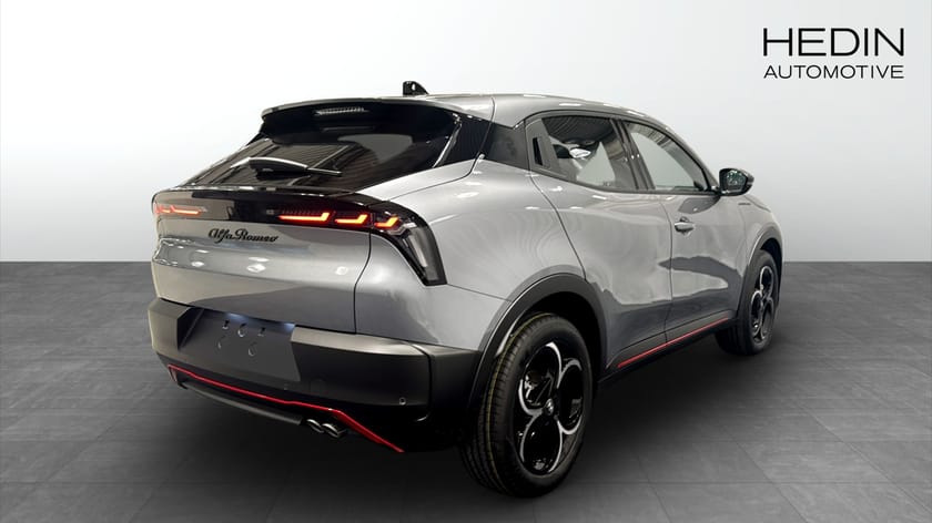 Bild 5 av Alfa Romeo Junior Ibrida SPECIALE privatleasing fr 3995 kr/mån