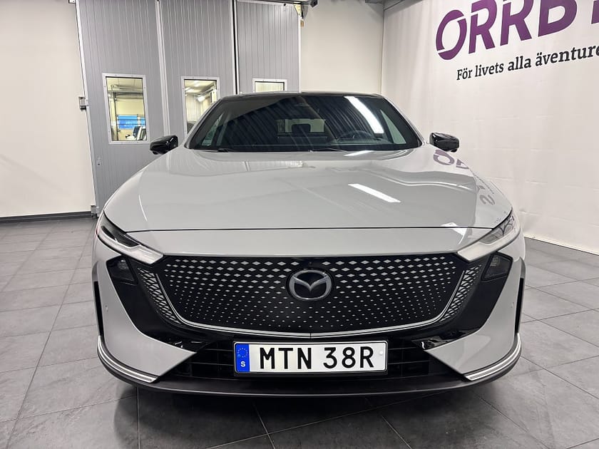Bild 2 av Mazda 6e Standard Range Stand. 68,8 kWh Takumi Panorama Kampanj 0% Ränta