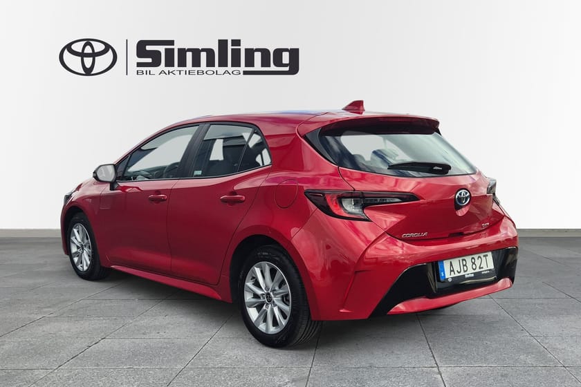 Bild 2 av Toyota Corolla Hybrid 1,8 5D Active, Vinterhjul