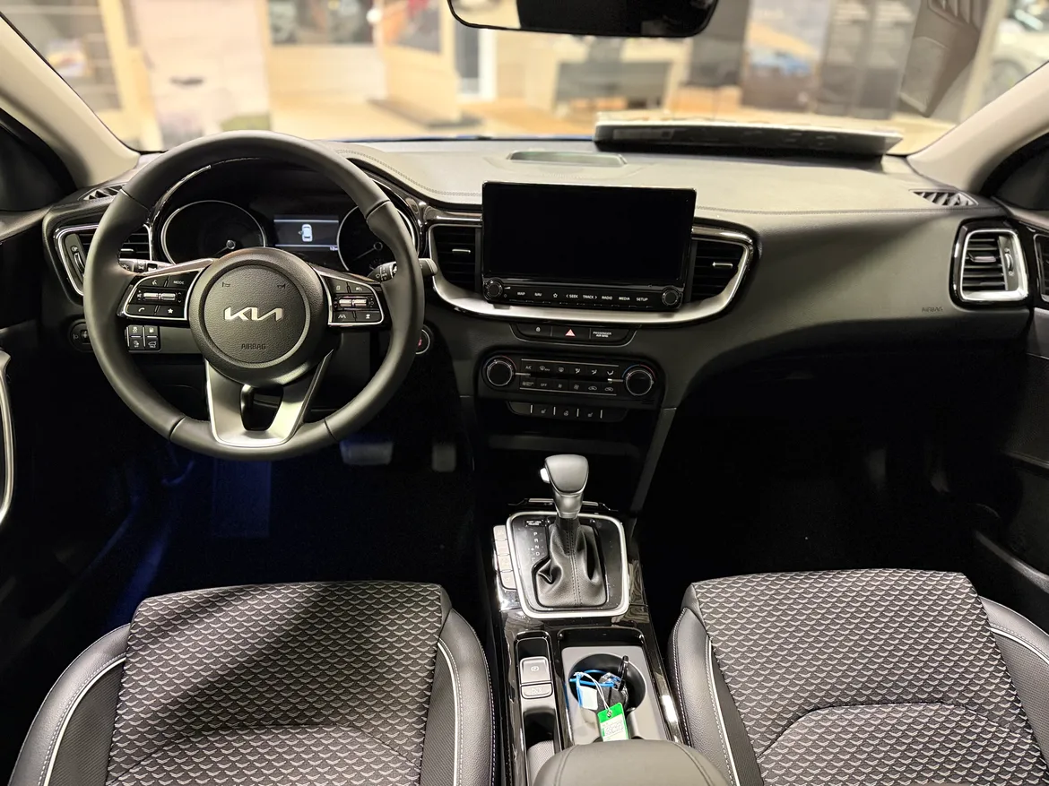 picture of a car