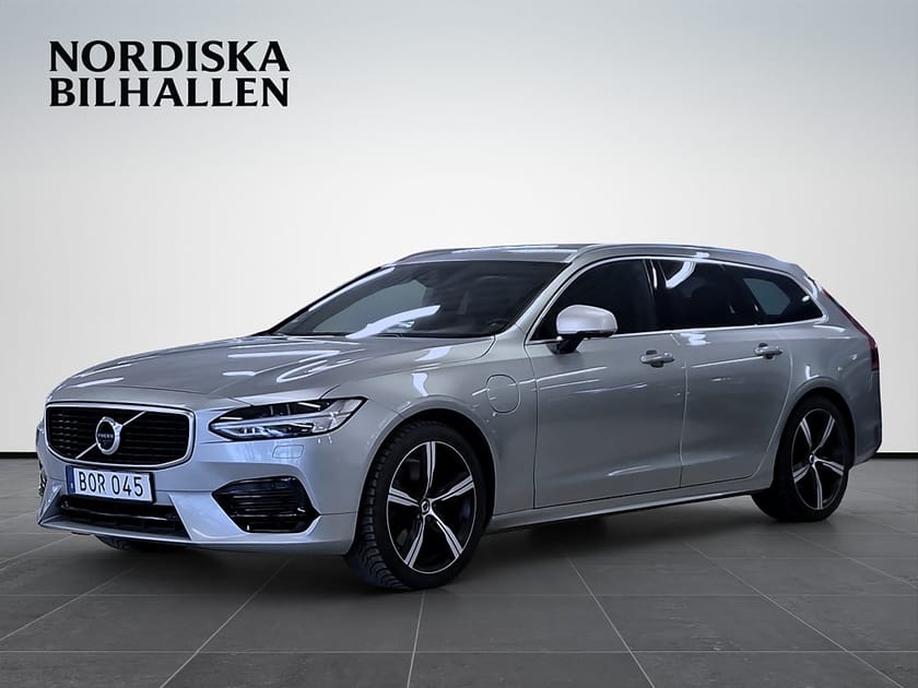 Bild 3 av Volvo V90 Recharge T8 AWD Geartronic R-Design Nyservad B&W 360kam