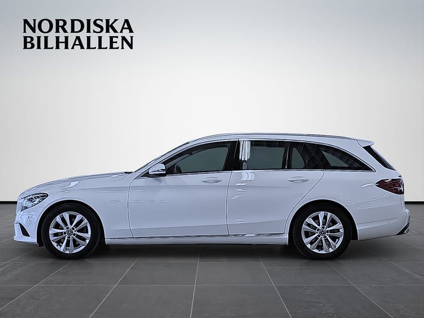 Bild 4 av Mercedes-Benz C 200 T d 9G-Tronic Avantgarde Apple Carplay Backkamera