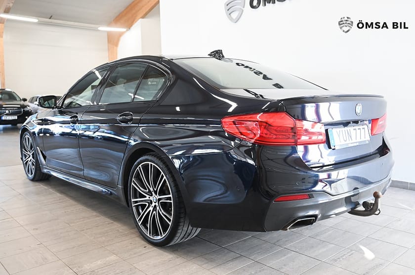 Bild 3 av BMW 520d xDrive Sedan M Sport Innovation Head-Up Taklucka H/K