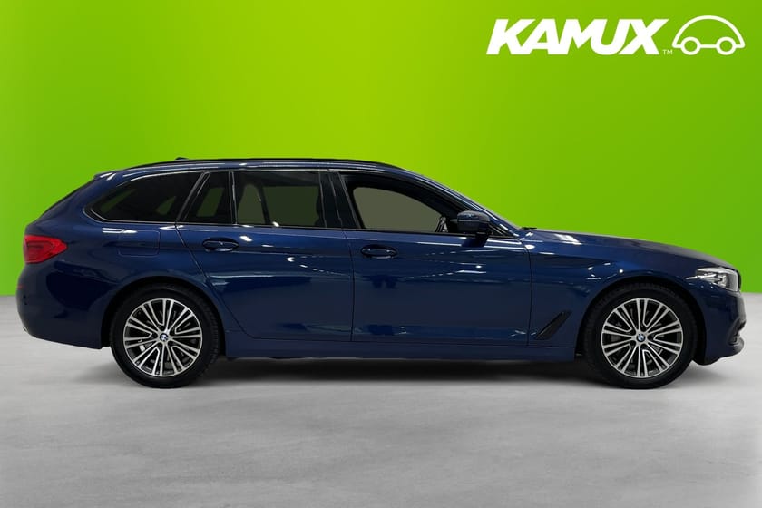 Bild 2 av BMW 530i xDrive Touring Sportline 252 hk Skinn Kamera Drag Navi