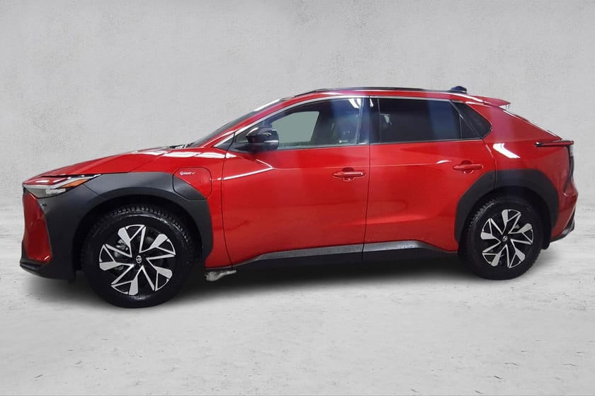 Bilde 2 av Toyota bZ4X AWD-Executive-lav km.-skinn-adaptive cruise