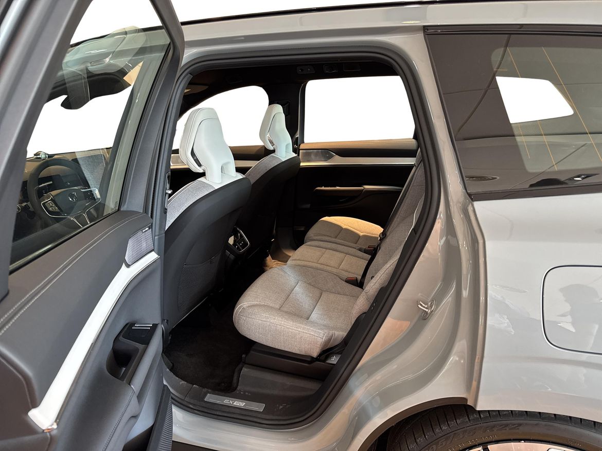 Volvo EX90 2025 - miniatyr 8