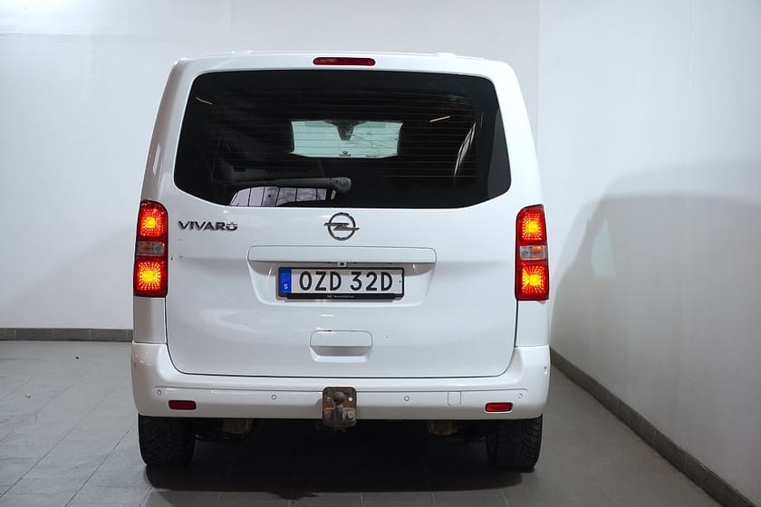Bild 4 av Opel Vivaro Skåpbil IP 2.0 Premium L2H1 Värmare MOMS Dubbla Dörrar
