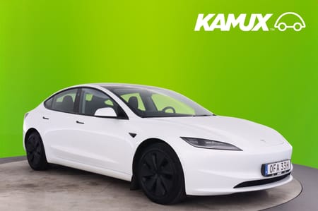 Tesla Model 3 Long Range AWD 498hk Pano Skinn MOMS