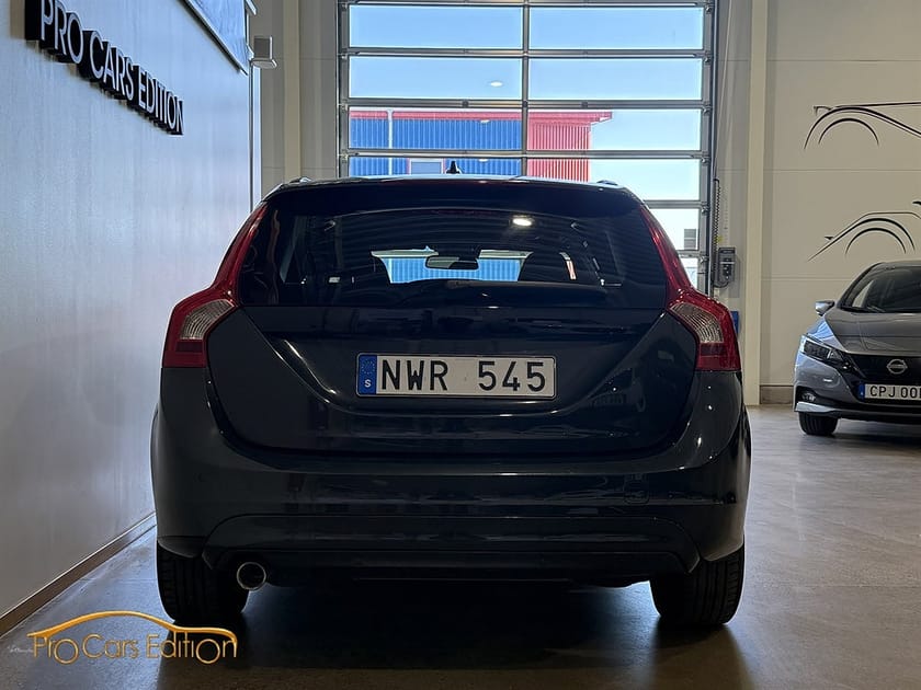 Bild 5 av Volvo V60 D2 115hk Momentum | Euro 5 | PDC