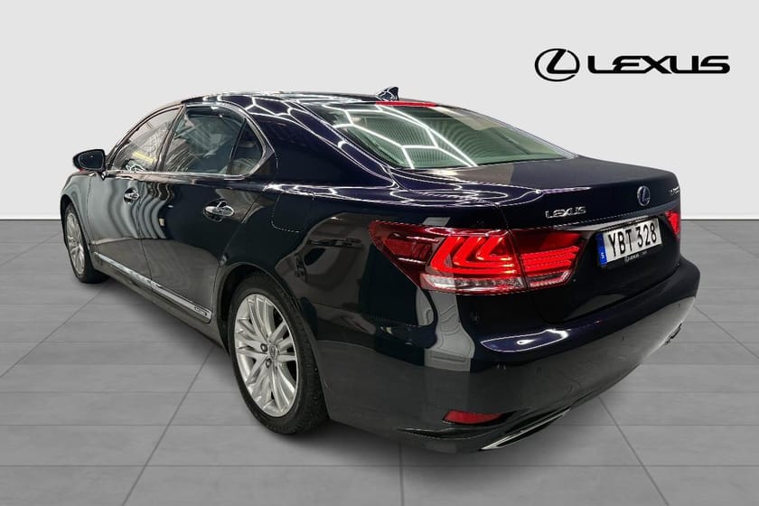 Bild 2 av Lexus LS 600h L AWD EXECUTIVE 5 SÄTEN
