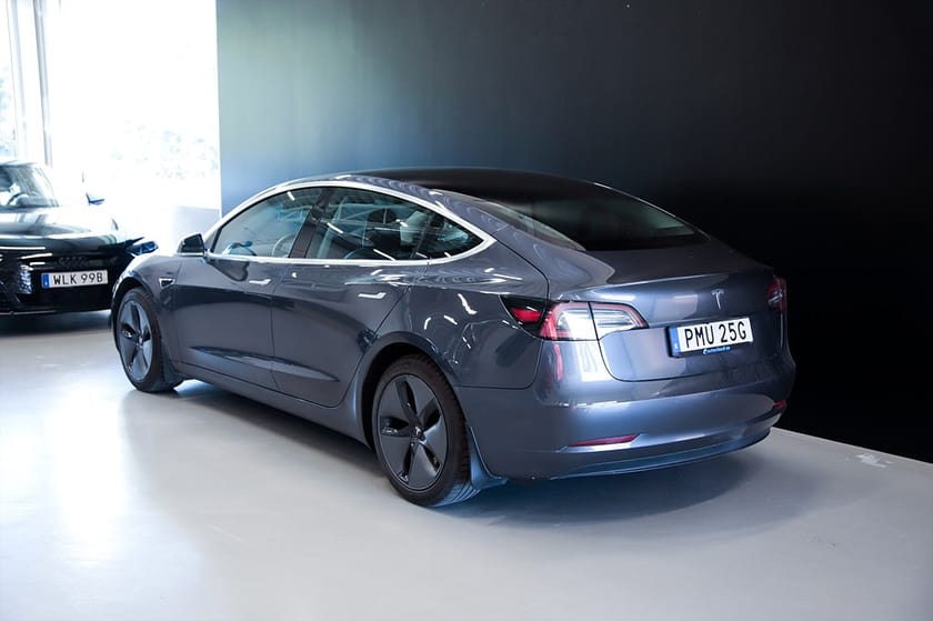 Bild 4 av Tesla Model 3 Standard Range Plus 