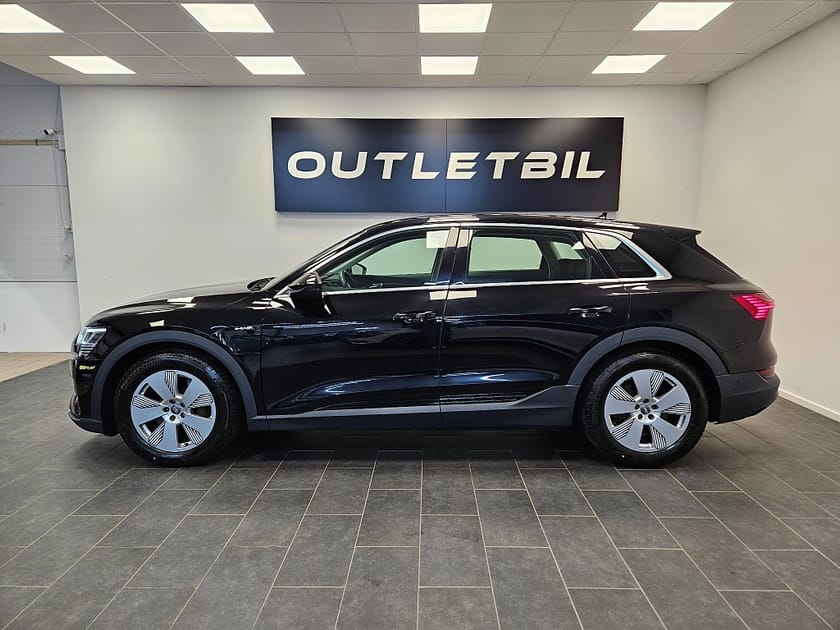 Bild 2 av Audi e-tron 50 quattro 313hk 71kWh WLTP 332km Navigation PDC