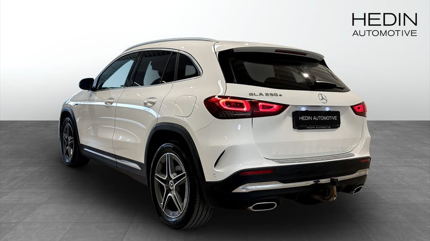 Bild 2 av Mercedes-Benz GLA 250 e AMG Line Dragkrok