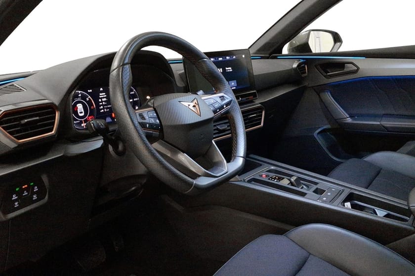 Bild 4 av CUPRA Leon Sportstourer TDI 150 DSG 4-drive / Drag / Svart innertak
