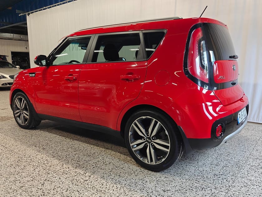 Bild 3 av Kia Soul 1.6 CRDi DCT, 136hk, Vinterhjul, Drag