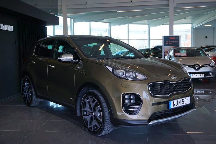 Bild 2 av Kia Sportage 2.0 CRDi AWD GT-Line 185hk Aut Drag Kamera Panorama