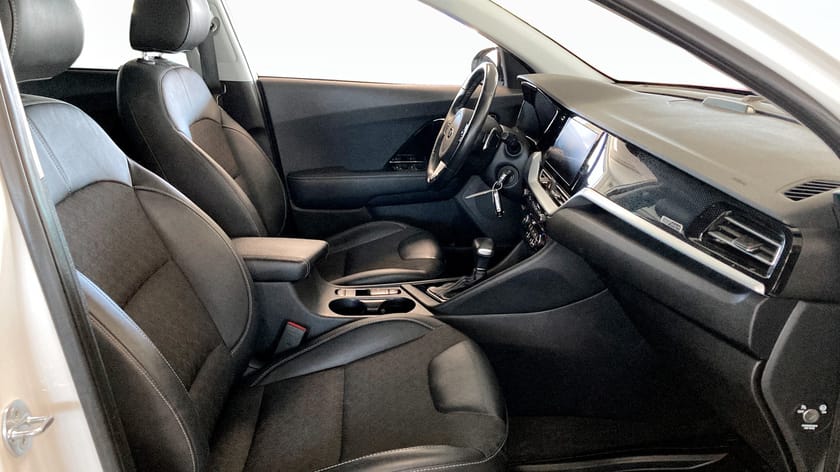 Bild 3 av Kia Niro P-HEV 1.6 ADVANCE PLUS 1 KAMERA CARPLAY