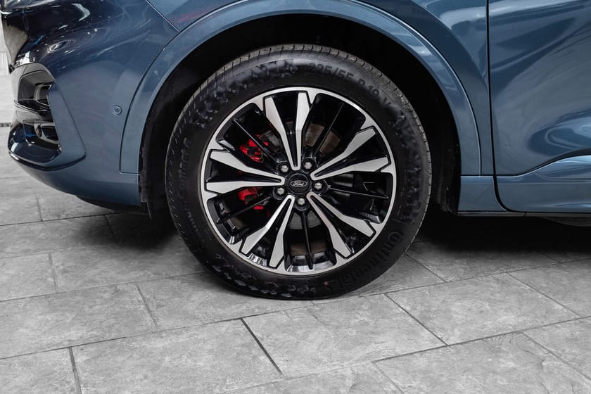 Bilde 5 av Ford Kuga Plug-In Hybrid ST-Line PHEV /Panorama/Headup/Krok/Adaptiv Cruise