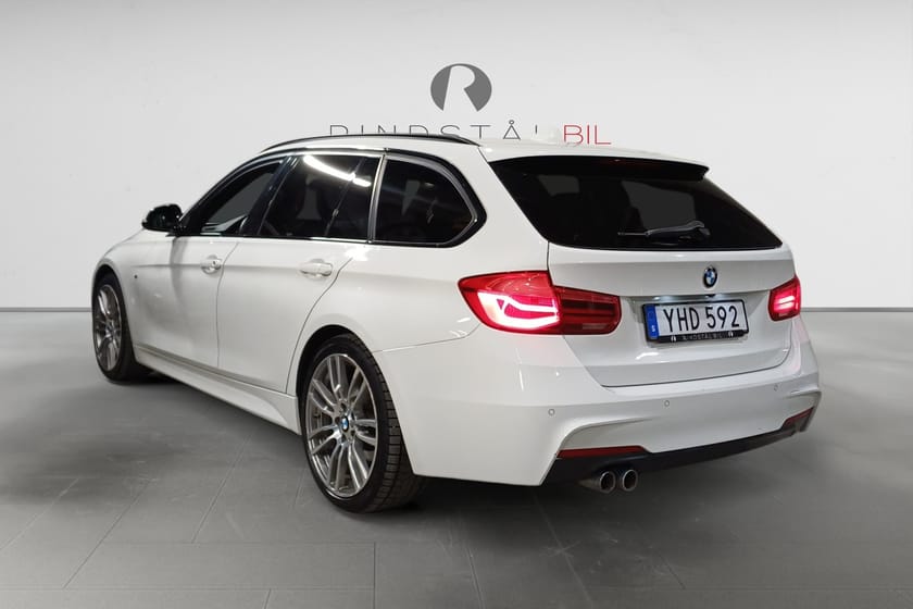 Bild 5 av BMW 320d xDrive Touring 190 HK M-SPORT B-KAMERA SKINN 19"