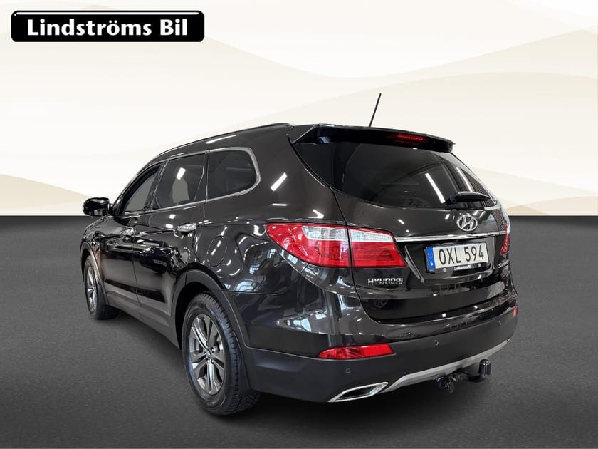 Bild 3 av Hyundai Grand Santa Fe 2.2 CRDi 4WD 200hk S&V-Hjul Drag Pano P-Assistans