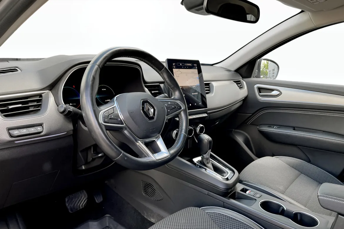 Renault Arkana E-TECH 145