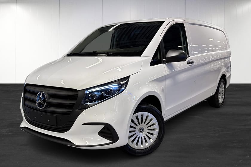 Bild 1 av Mercedes-Benz Vito 116 CDI 4x4 3.0t SKÅP LÅNG PRO 9G-Tronic | Smartphone | Drag | Backkamera