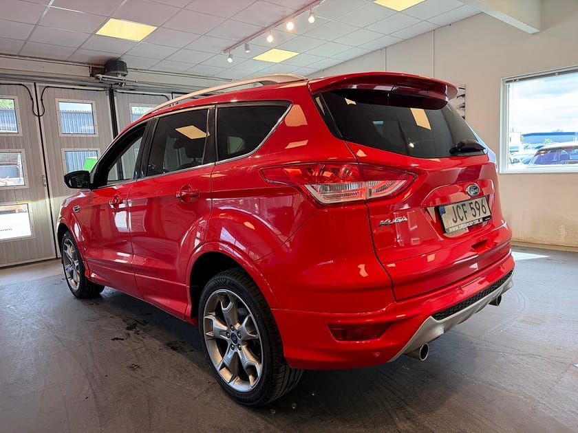 Bild 3 av Ford Kuga 2.0 TDCi AWD Powershift Titanium X Drag 150hk