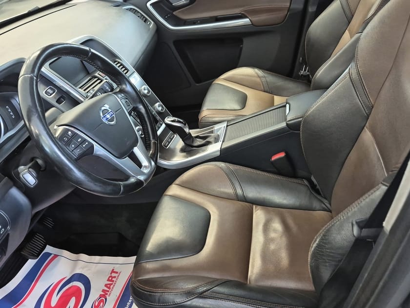 Bild 5 av Volvo XC60 D4 AWD Summum Business E