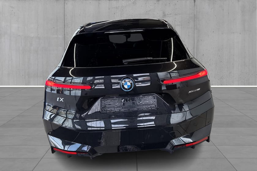 Bilde 4 av BMW iX xDrive40 Fullycharged, massasje, lazer, Harman/Kardon