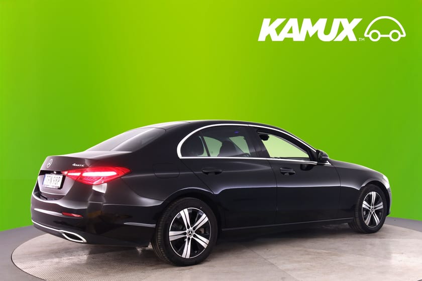 Bild 2 av Mercedes-Benz C 300 e 4MATIC 4M Avantgarde Drag GPS B-Kam Cockpit Keyless Skinn