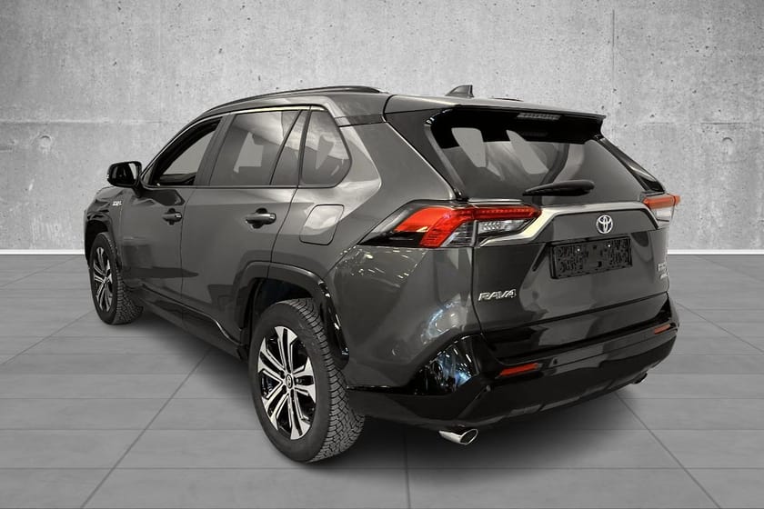 Bilde 3 av Toyota RAV4 Plug-in Hybrid Active Tech/4x4/kompl.service/Plug-In 75 km WLTP/