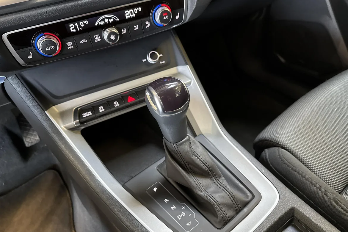 picture of a car