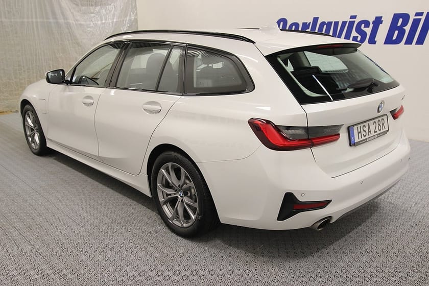 Bild 5 av BMW 330e Touring Plug in 292HK Sportline