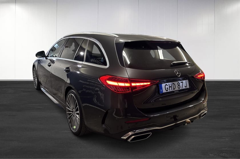 Bild 3 av Mercedes-Benz C 220 T d 4MATIC AMG/Värmare/Drag