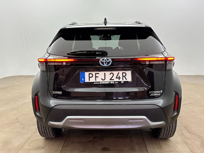 Bild 5 av Toyota Yaris Cross Hybrid AWD-i Adventure JBL Panorama Kamera HUD