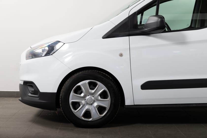 Bild 5 av Ford Transit Courier 1.5 TDCi 75hk Dragkrok/Parkeringssensorer
