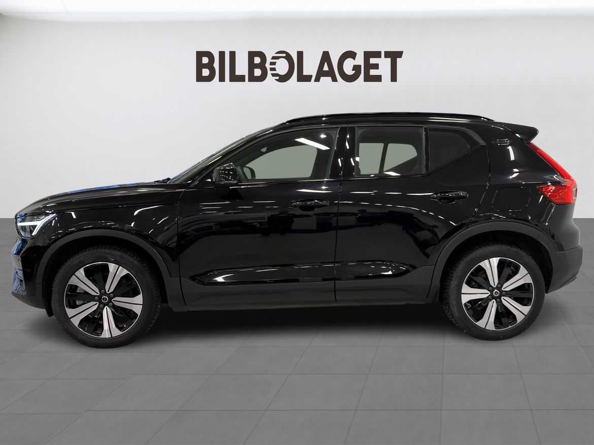 Volvo XC40 2023 - miniatyr 2