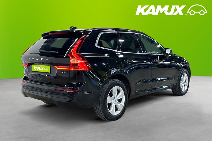 Bild 4 av Volvo XC60 B4 AWD Momentum Plus 197HK Skinn Kamera Google Värmare Drag