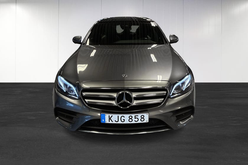 Bild 5 av Mercedes-Benz E 220 d 4MATIC 4M 9G-Tronic | AMG | Pano | Burmester | 360 | Drag |