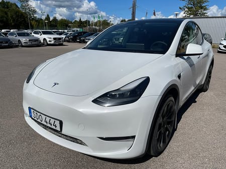 Tesla Model Y Long Range AWD 514HK 4x4 Panorama Läder